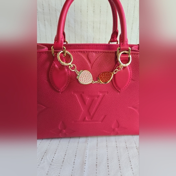 Gold-Plated Strawberry Chain Strap Extender – Bag Charm with 2 Strawberry Decals - Picture 1 of 3
